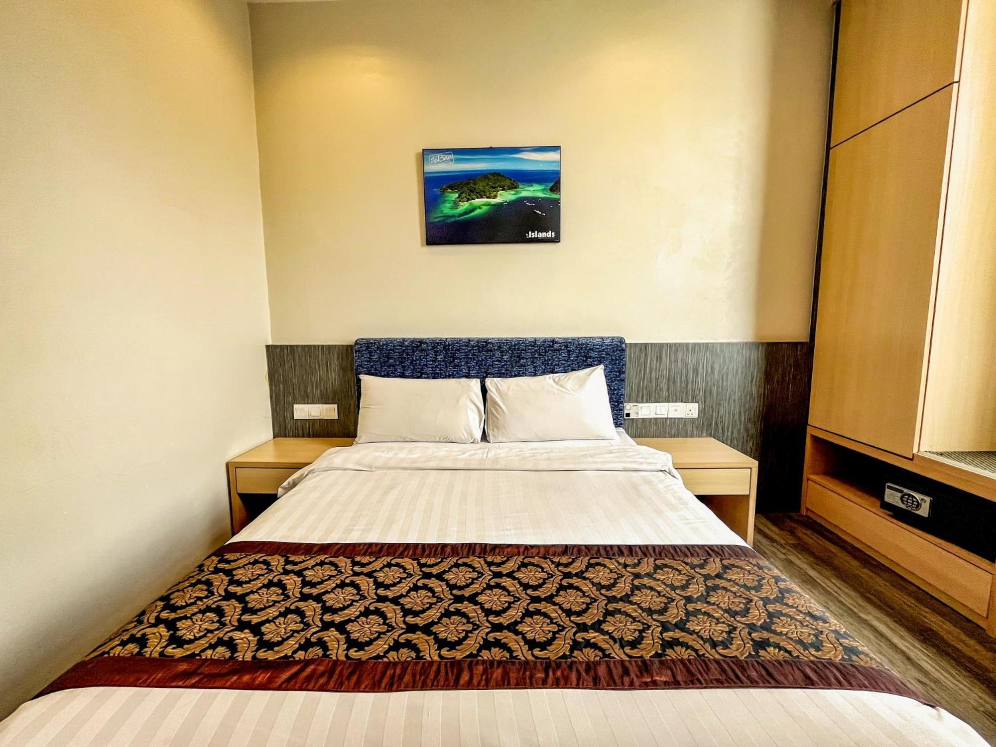 Courtyard Hotel 1Borneo Kota Kinabalu Bagian luar foto
