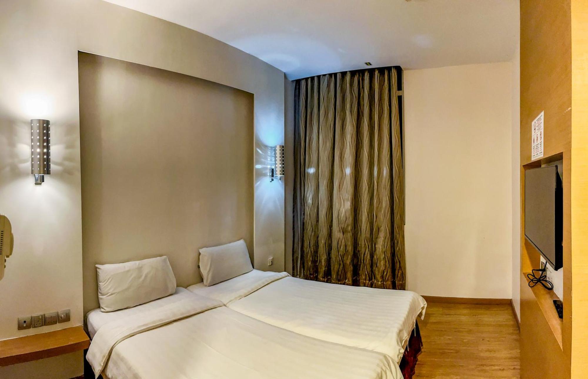 Courtyard Hotel 1Borneo Kota Kinabalu Bagian luar foto